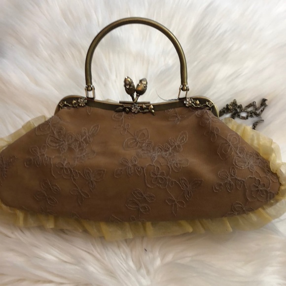 Vintage inspired top handle ruffle purse - Picture 5 of 8